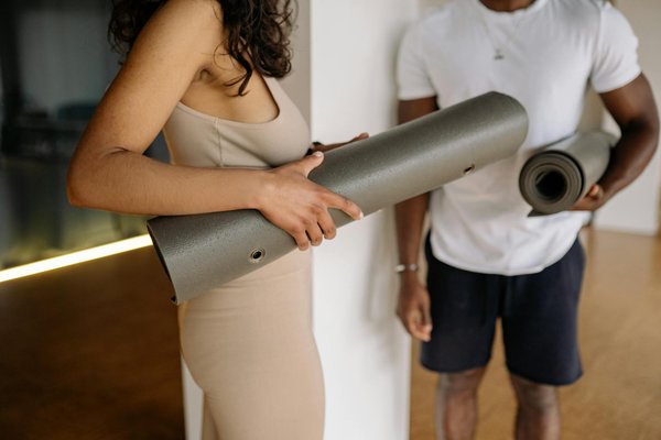 How Can UK Women Incorporate Cultural Elements into Their Fashion Choices?